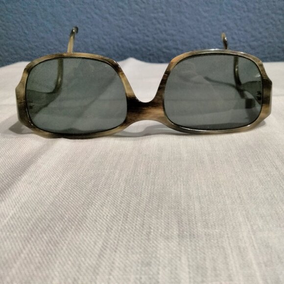 Donna Karan Tortoise Shell Sunglasses, Made in Italy, Preowned main image 8